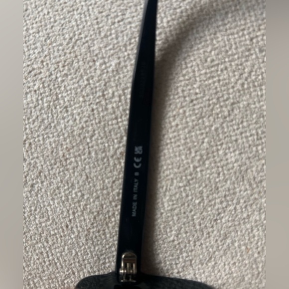 CHANEL
Acetate Strass Polarized Square Sunglasses 5422-B-A Black - Picture 7 of 7